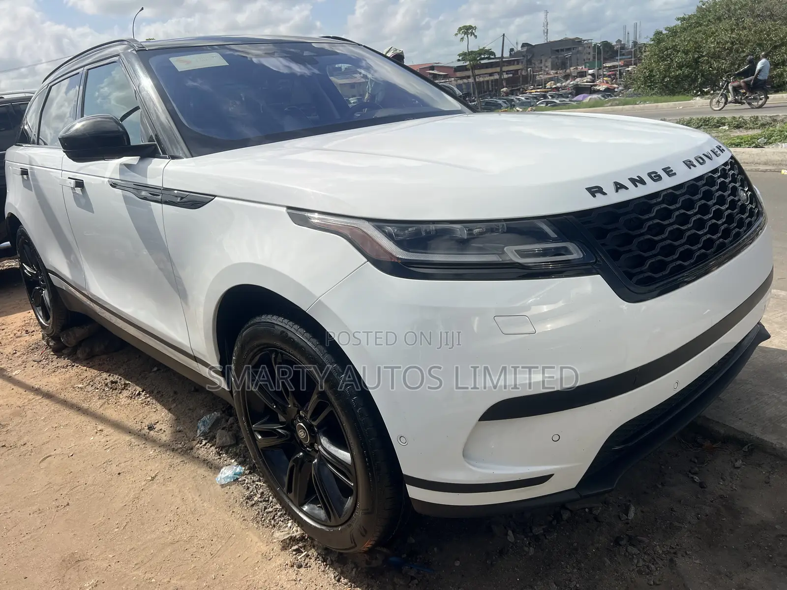 Land Rover Range Rover Velar R-Dynamic S 2022 White