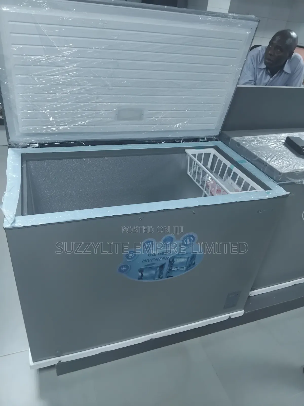 Aeon 300 Liters Inverter Chest Freezer