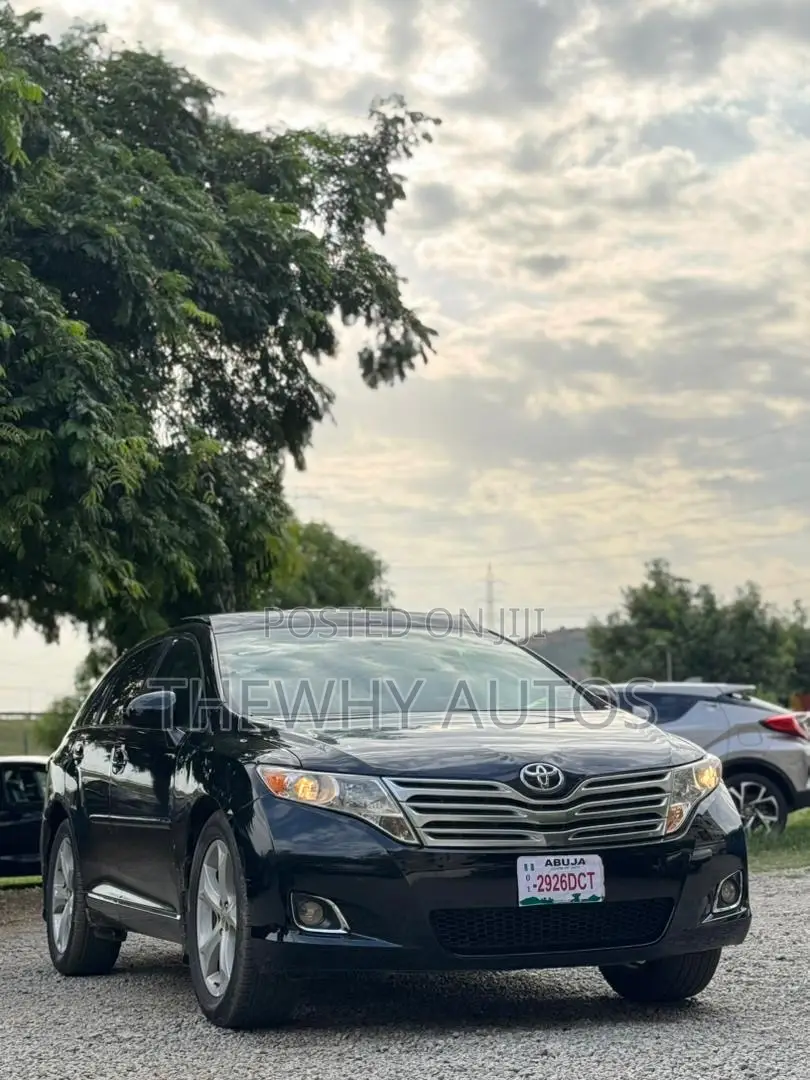 Toyota Venza XLE 2010 Black