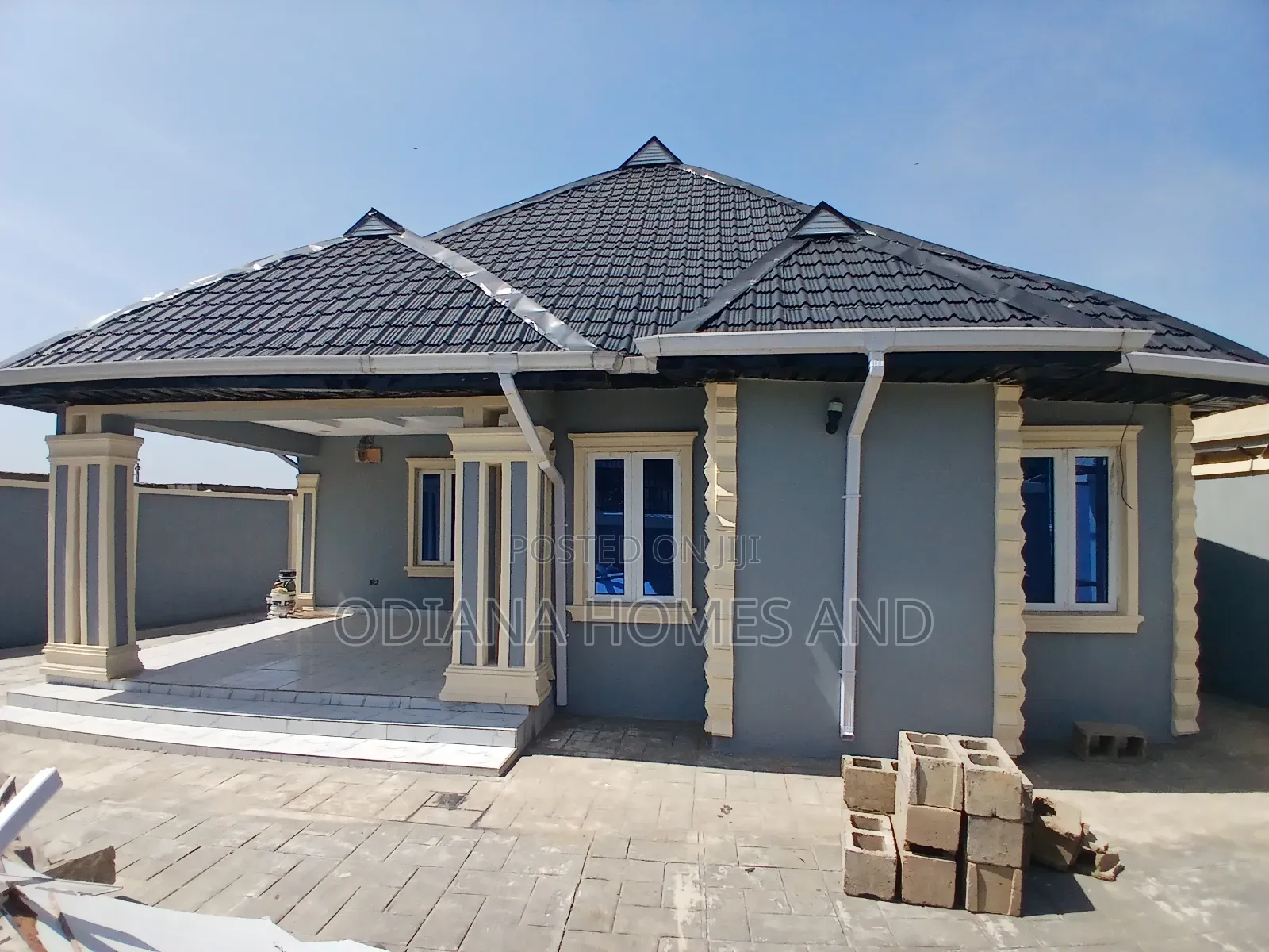 6bdrm Bungalow in Idi-Ishin Extension, Ibadan for sale