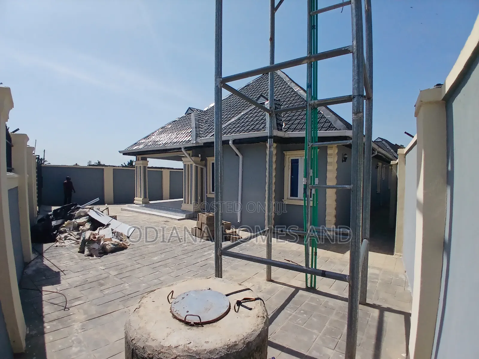 6bdrm Bungalow in Idi-Ishin Extension, Ibadan for sale