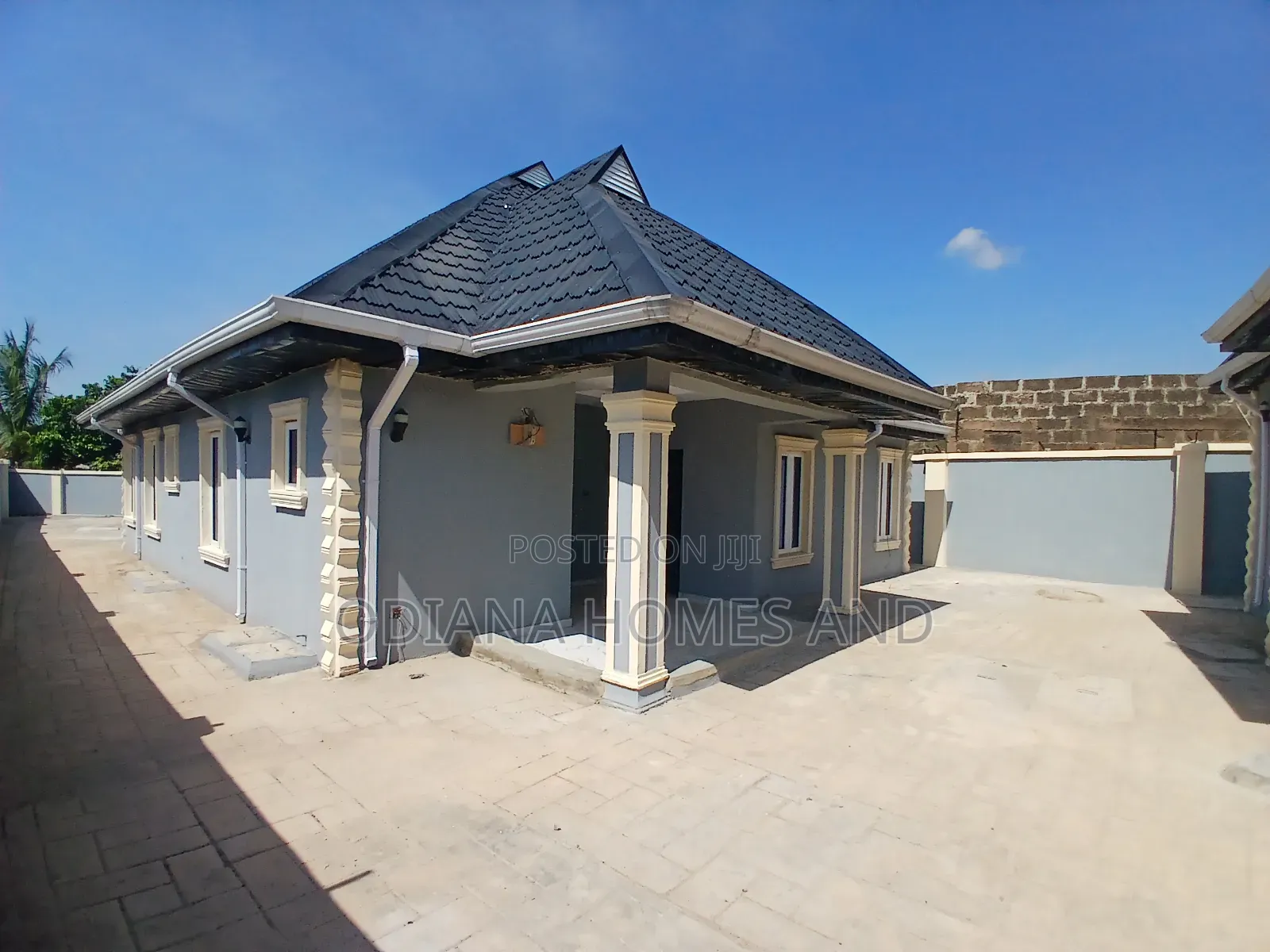 6bdrm Bungalow in Idi-Ishin Extension, Ibadan for sale
