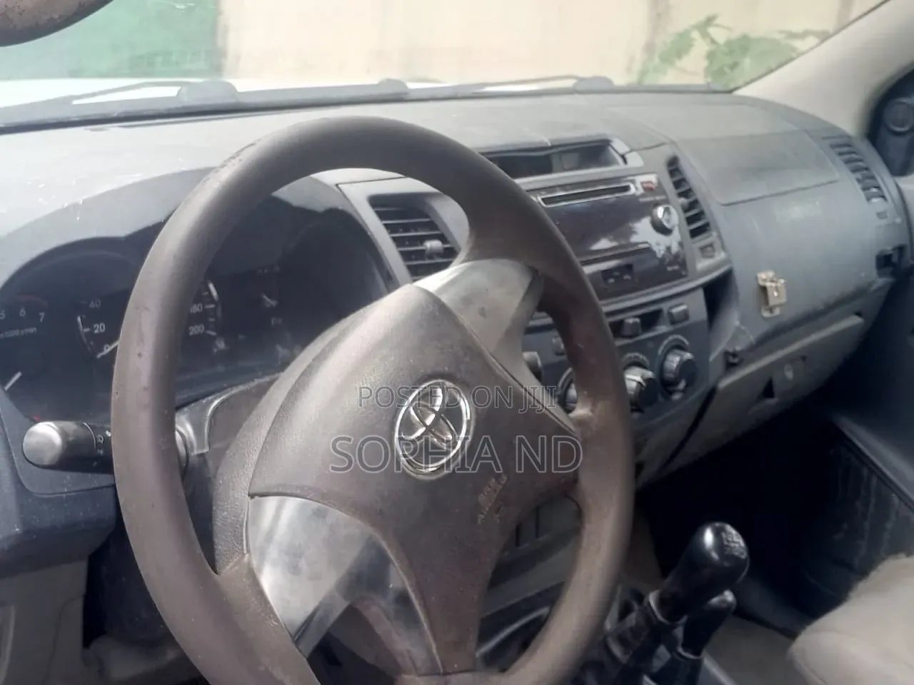Toyota Hilux 2015 White