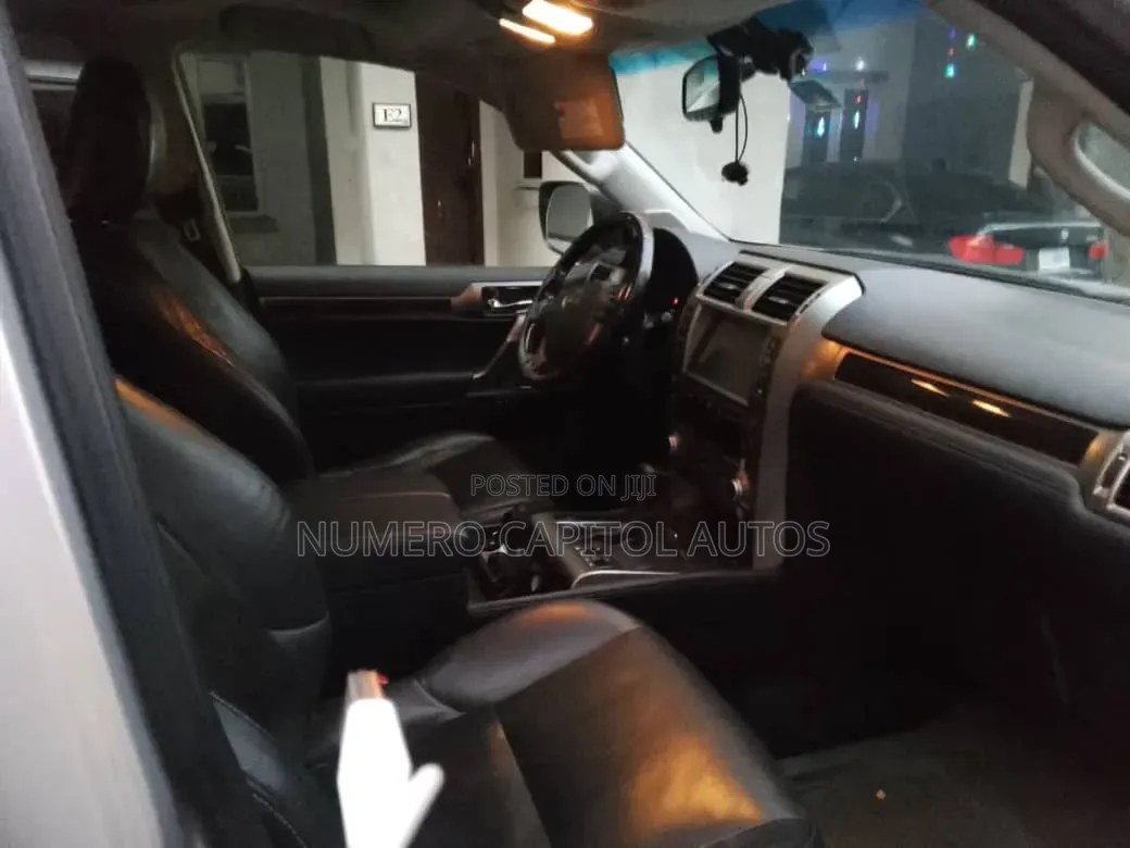 Lexus GX 460 Luxury 2016 Silver