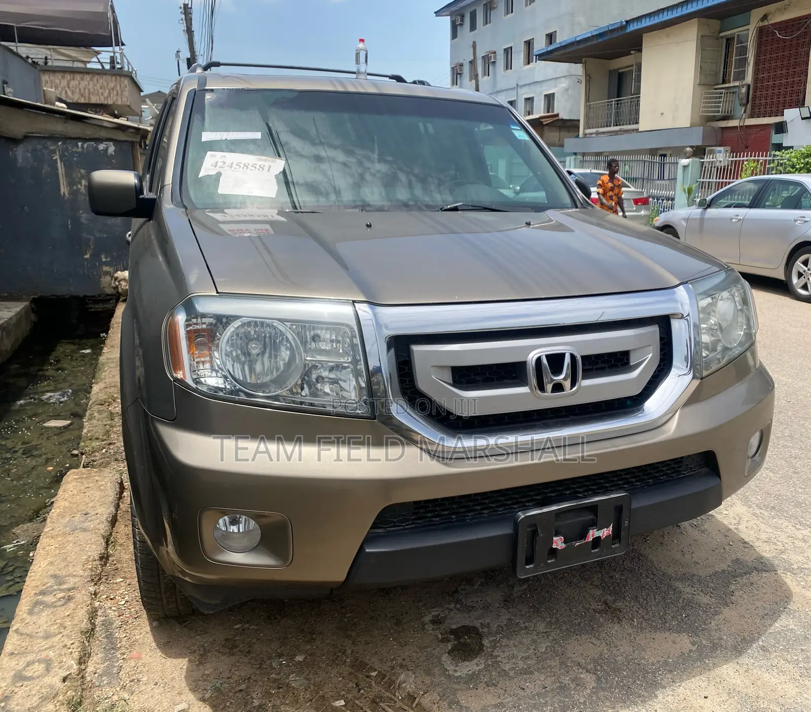 Honda Pilot EX 4dr SUV 4WD (3.5L 6cyl 5A) 2011 Gold