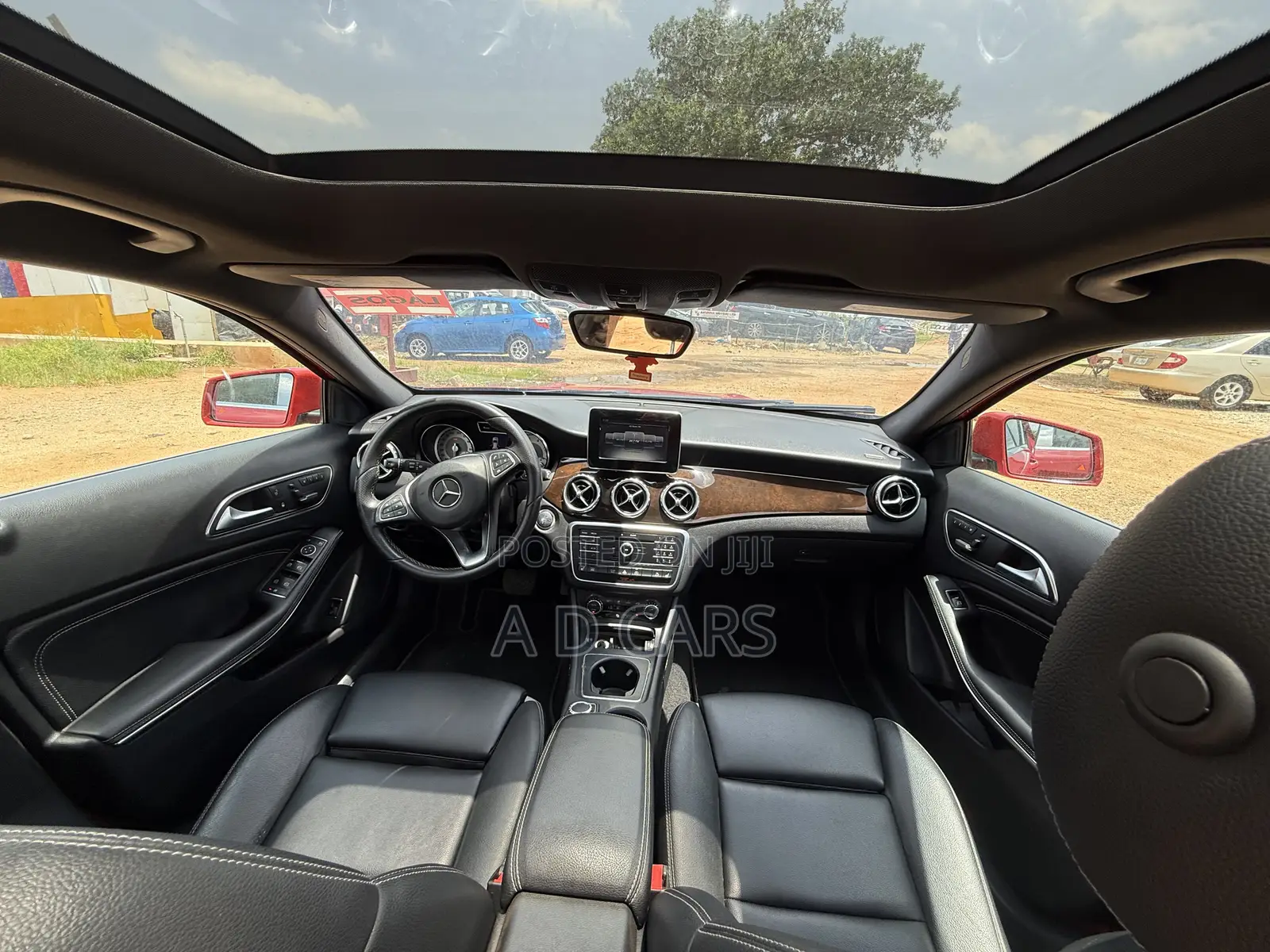 Mercedes-Benz GLA 250 2017 Red