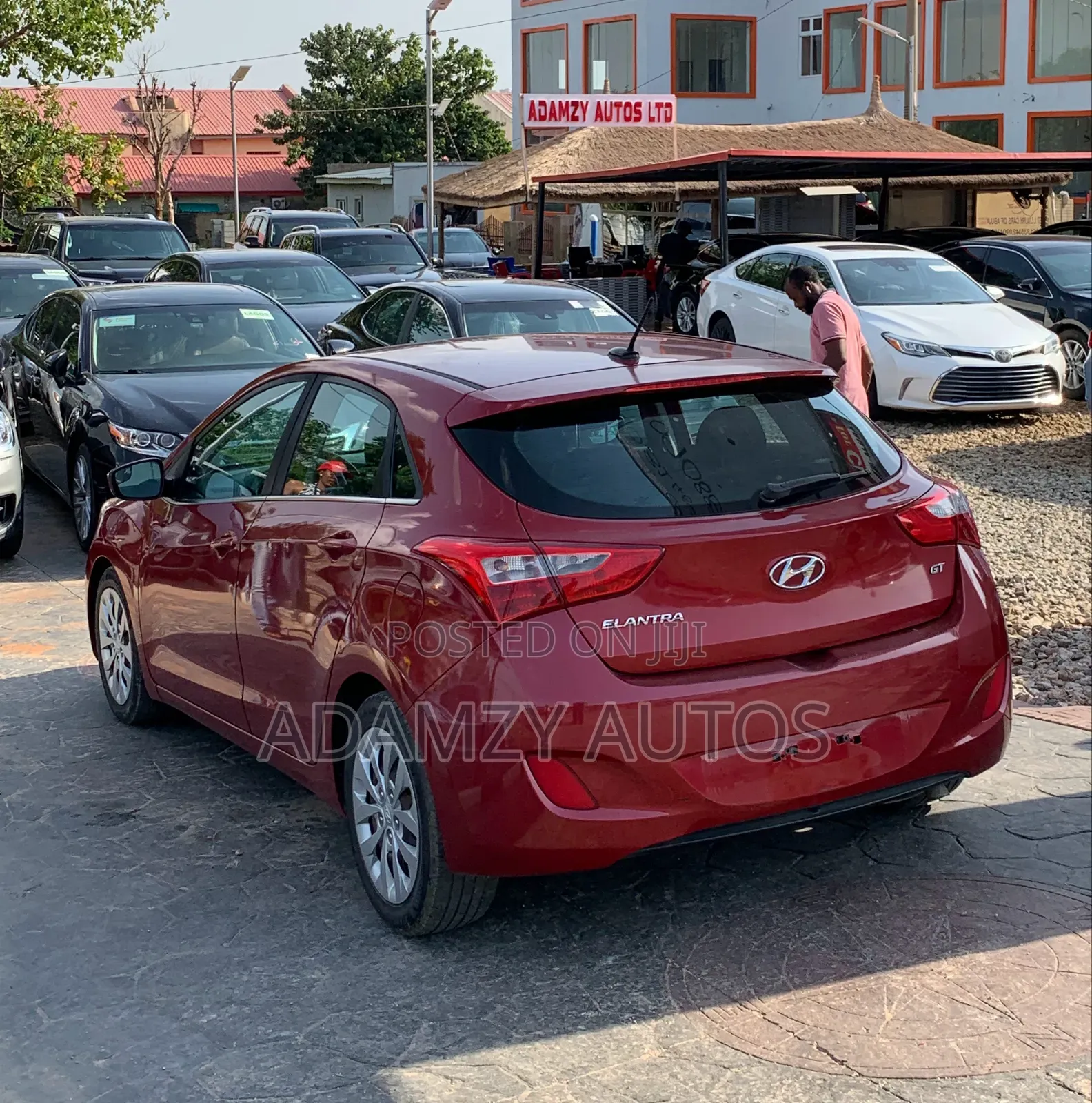 Hyundai Elantra 2016 Red