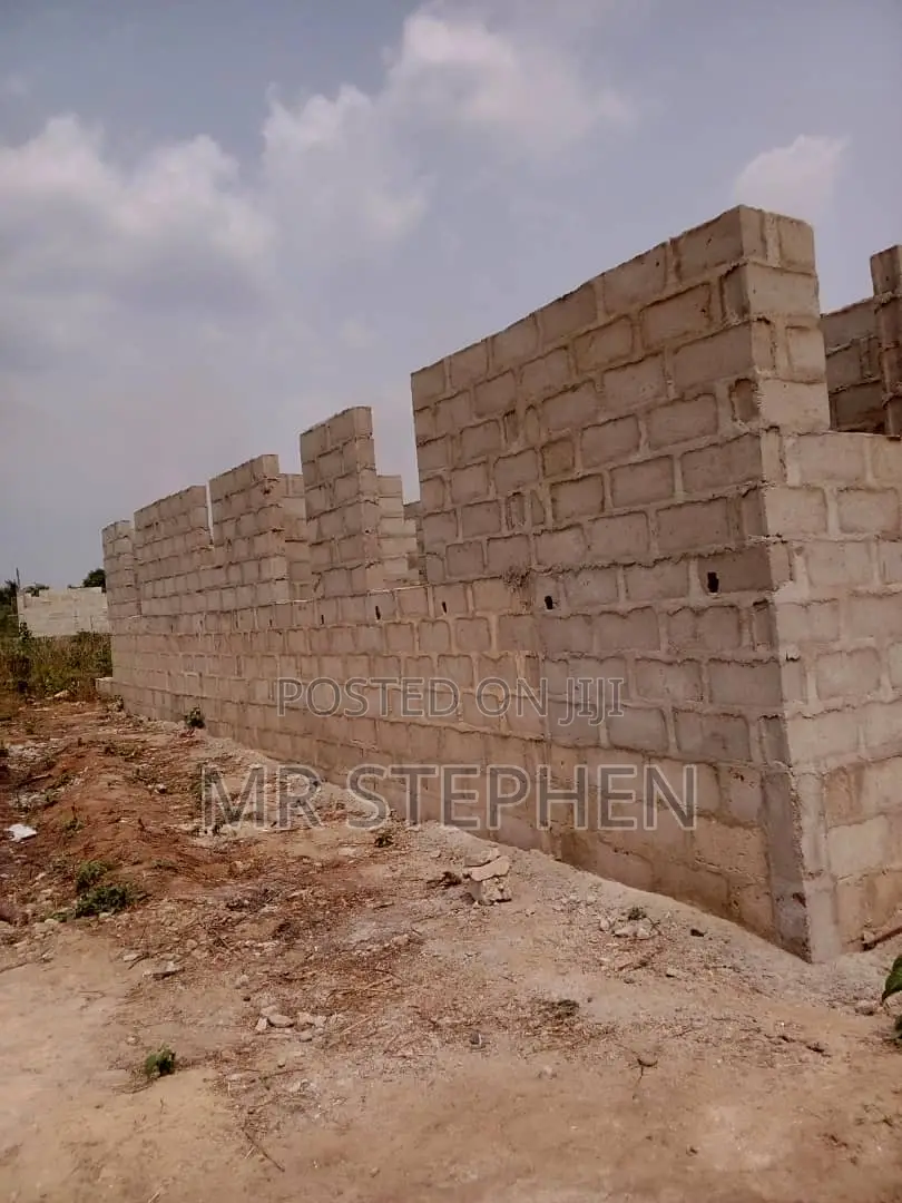 3bdrm Bungalow in Adamo for sale