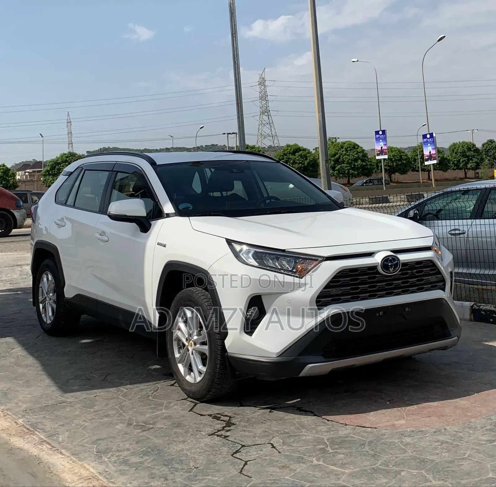 Toyota RAV4 2023 White