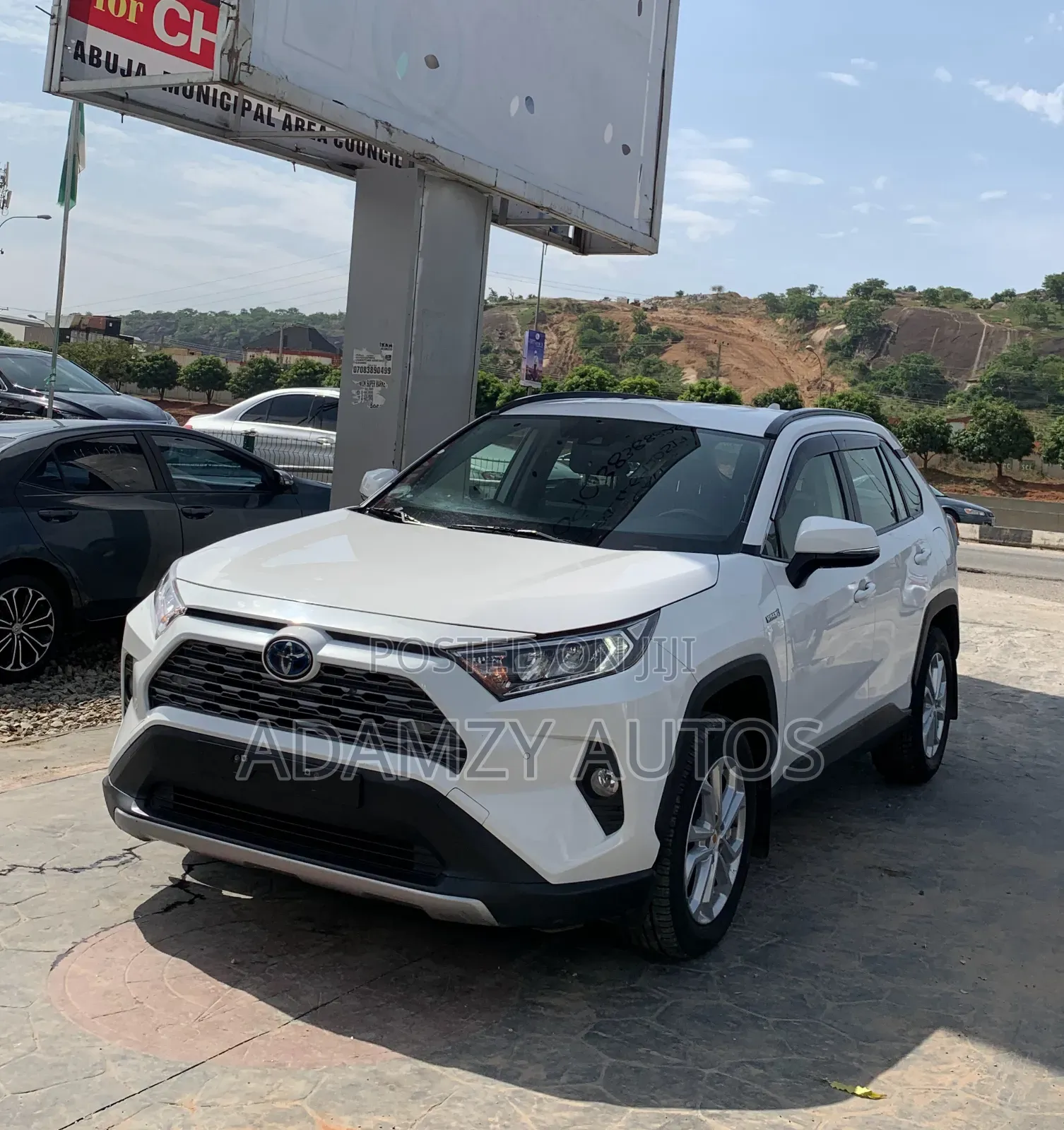 Toyota RAV4 2023 White