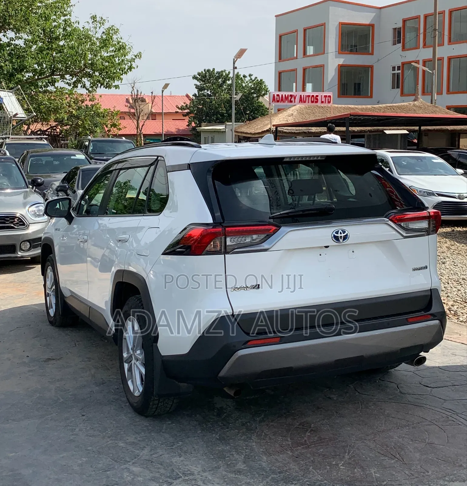 Toyota RAV4 2023 White