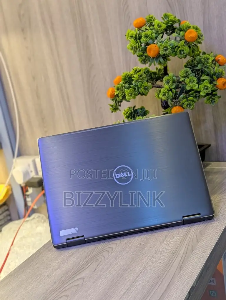 Laptop Dell Latitude 13 3379 8GB Intel Core i5 SSD 256GB