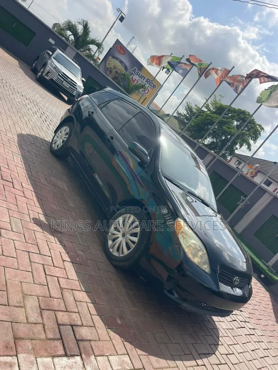 Toyota Matrix Hatchback FWD (1.8L 4cyl 5M) 2006 Black