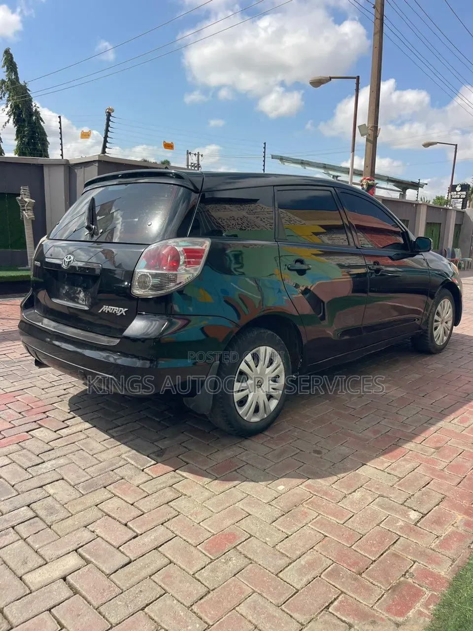 Toyota Matrix Hatchback FWD (1.8L 4cyl 5M) 2006 Black