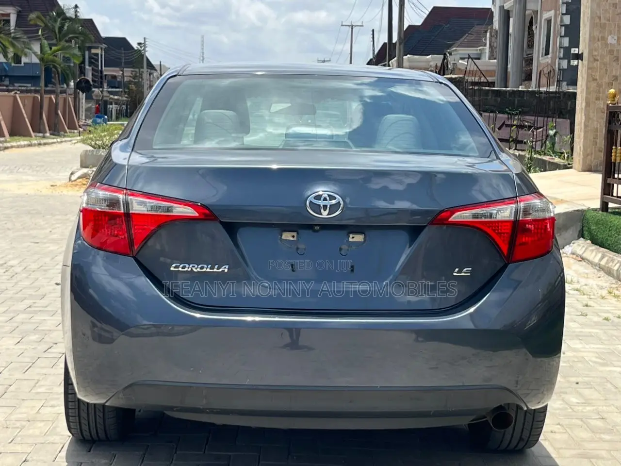Toyota Corolla LE 4dr Sedan (1.8L 4cyl CVT) 2014 Gray