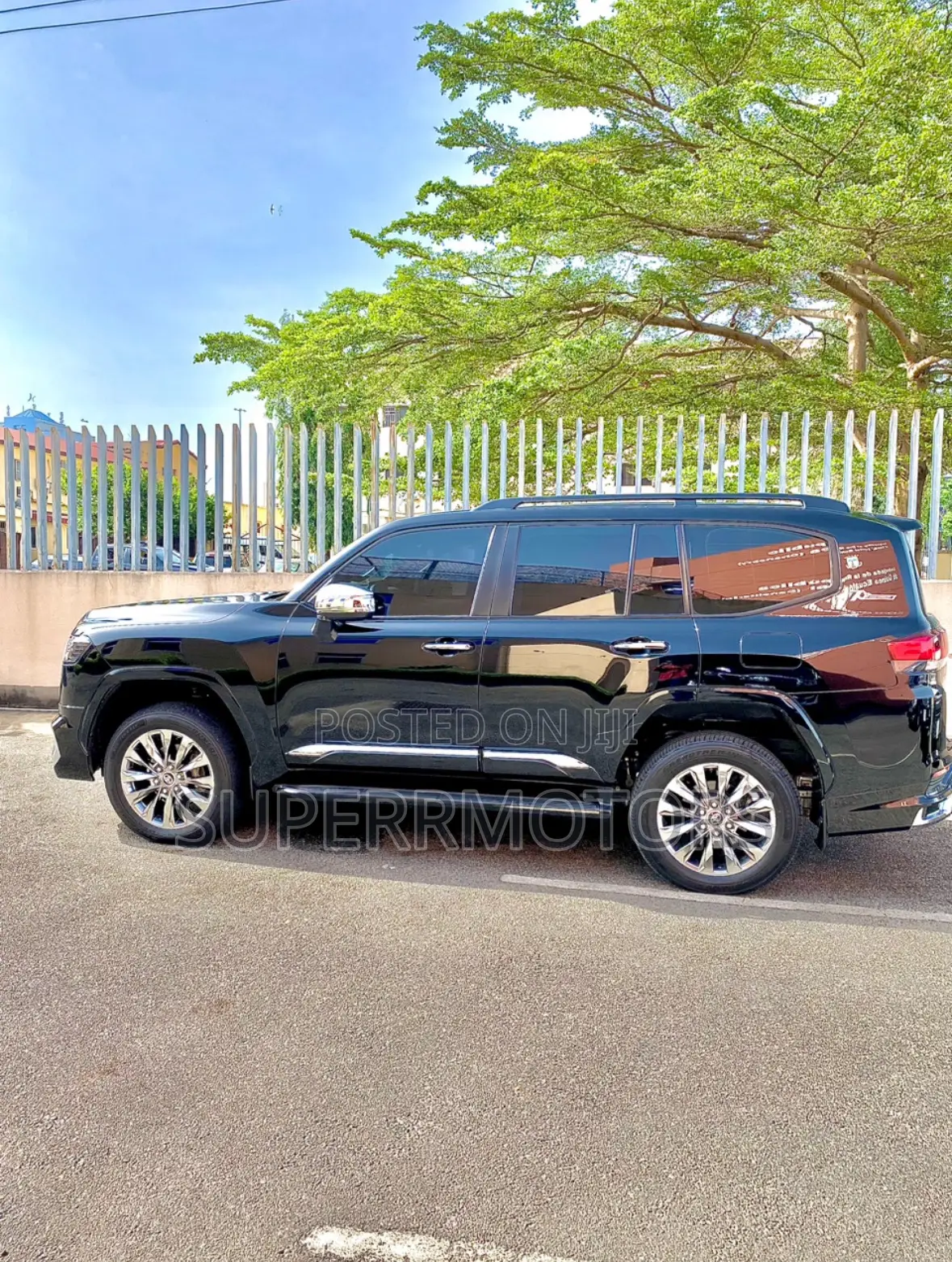 Direct 2022 Toyota Land Cruiser GXR Abuja Rental