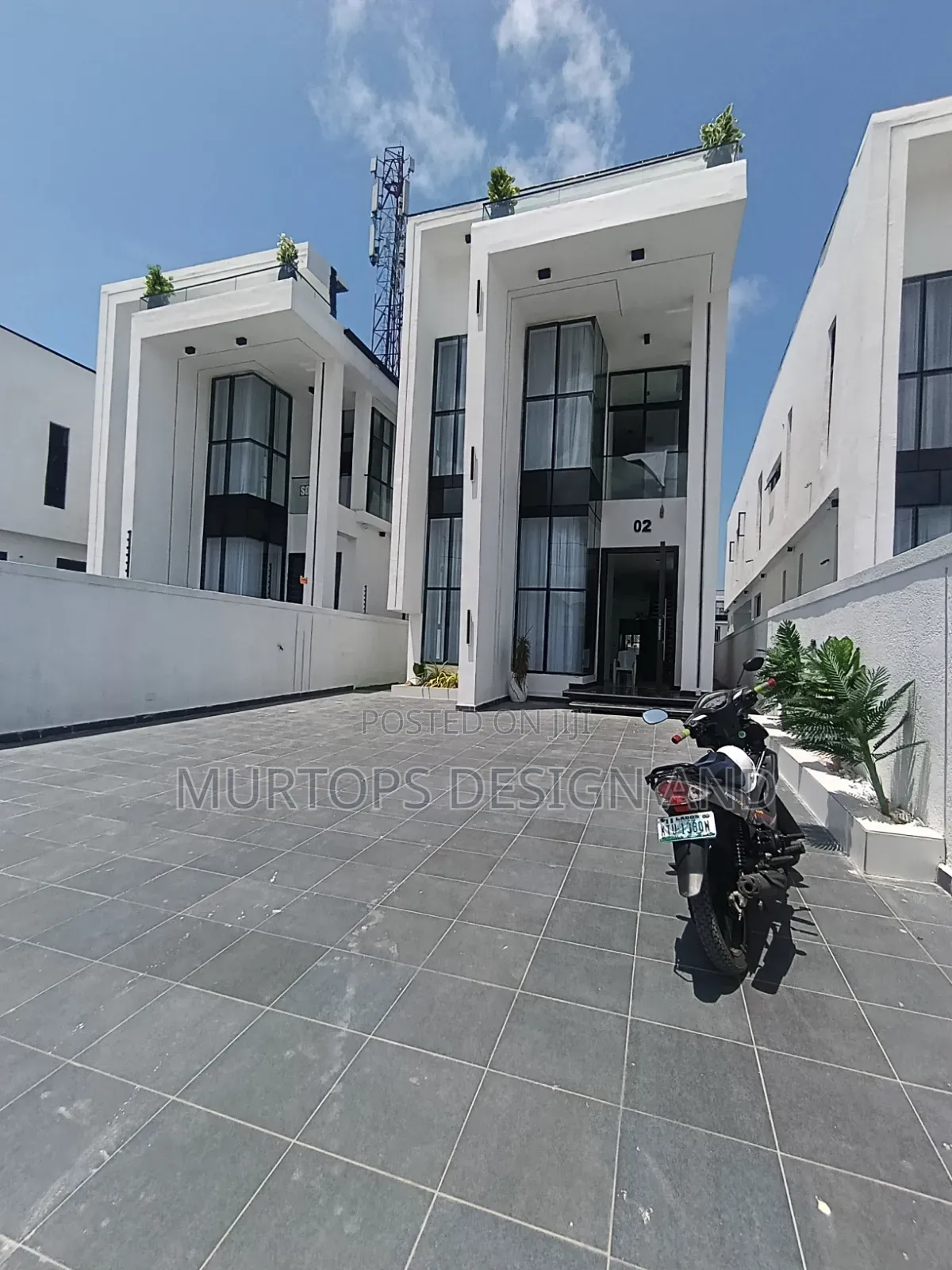 5bdrm Duplex in Ikota Gra, Lekki Phase 2 for sale
