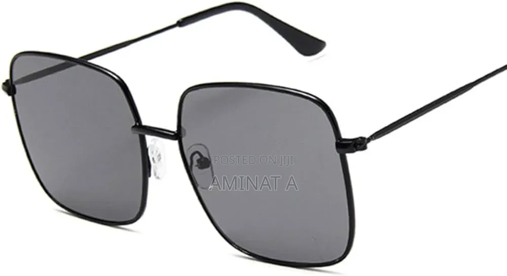 Fashion Black Elaine Square Sunglasses