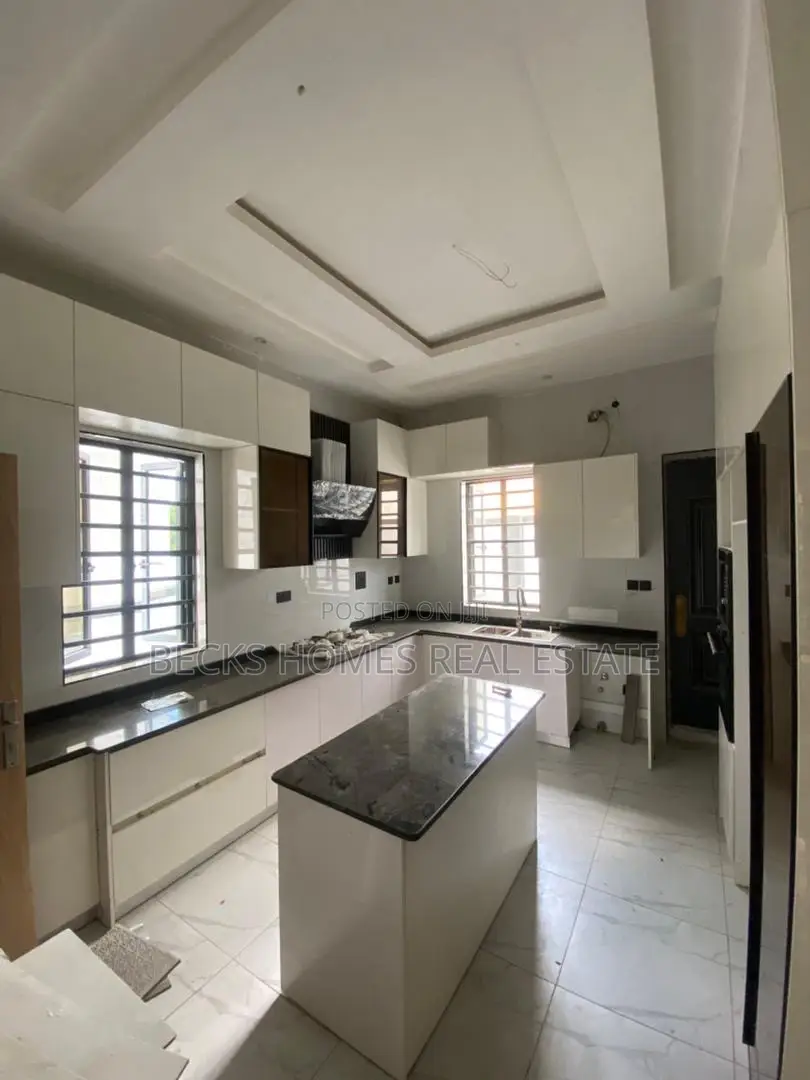 Furnished 4bdrm Duplex in Magodo for sale