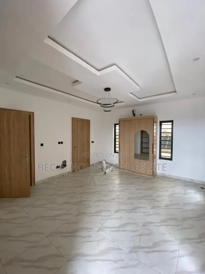 Furnished 4bdrm Duplex in Magodo for sale