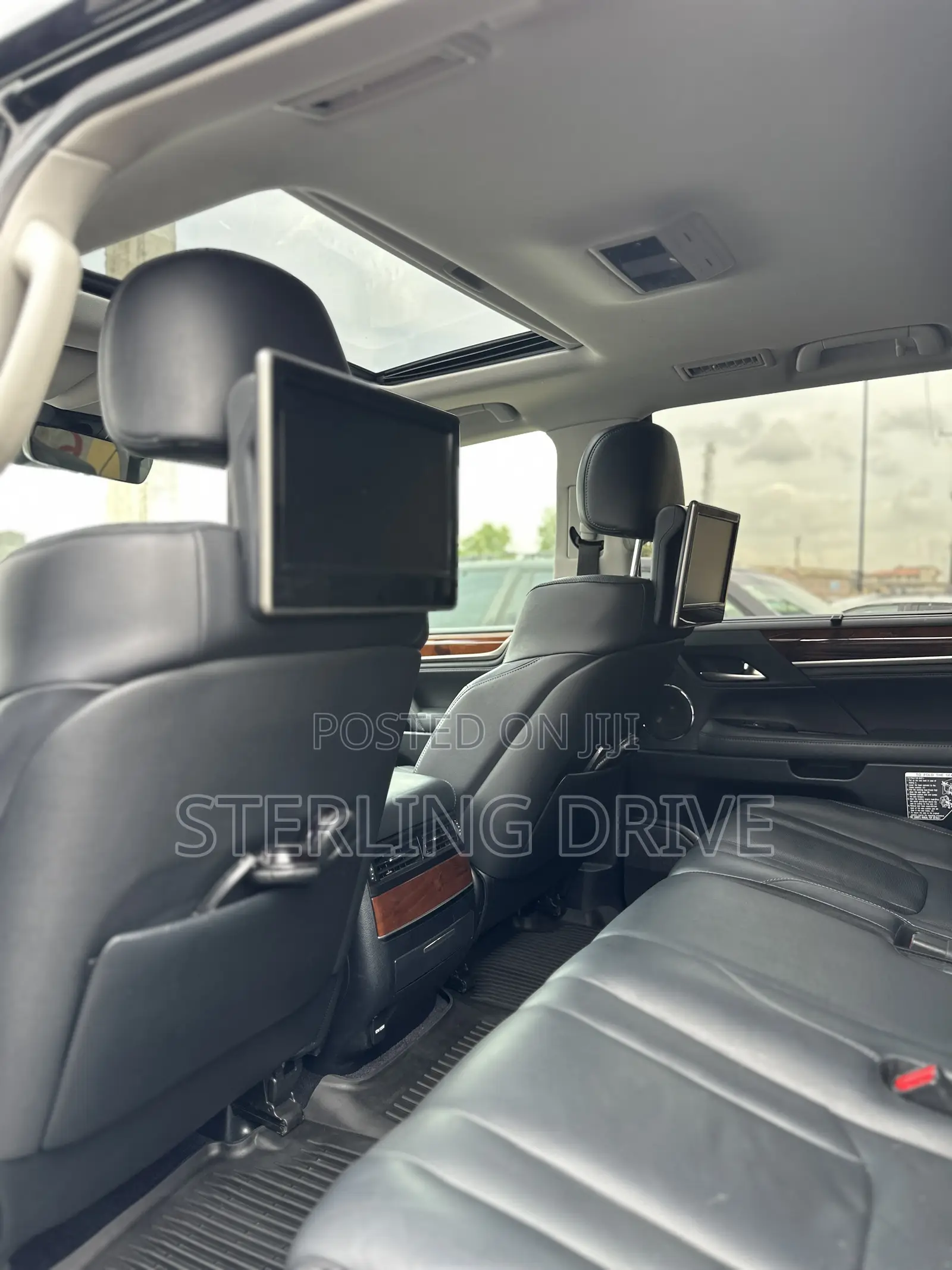 Lexus LX 570 AWD 2017 Black