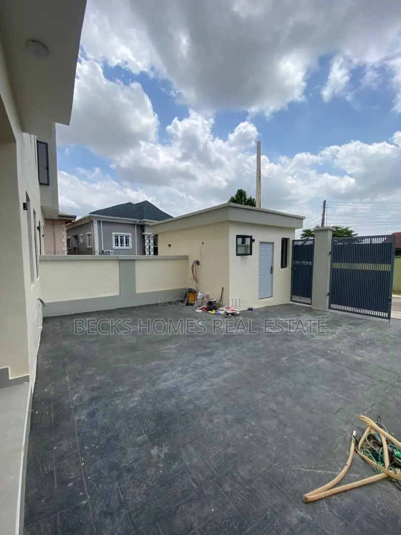 Furnished 5bdrm Duplex in Magodo for sale