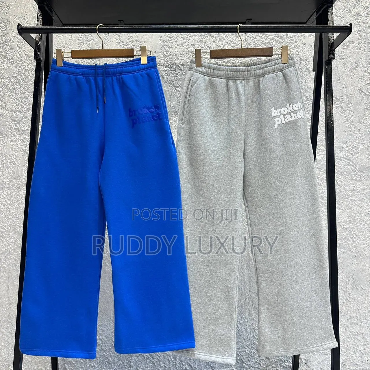 The Courtside Logo Sweatpants