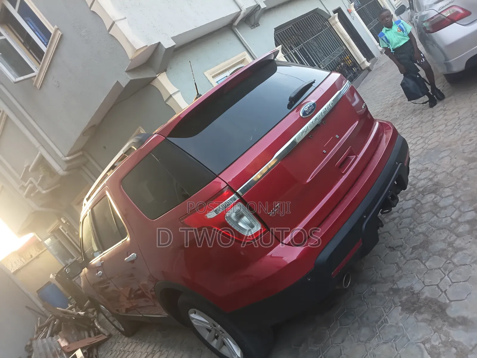 Ford Explorer XLT 4dr 4x4 (3.5L 6cyl 6A) 2012 Red