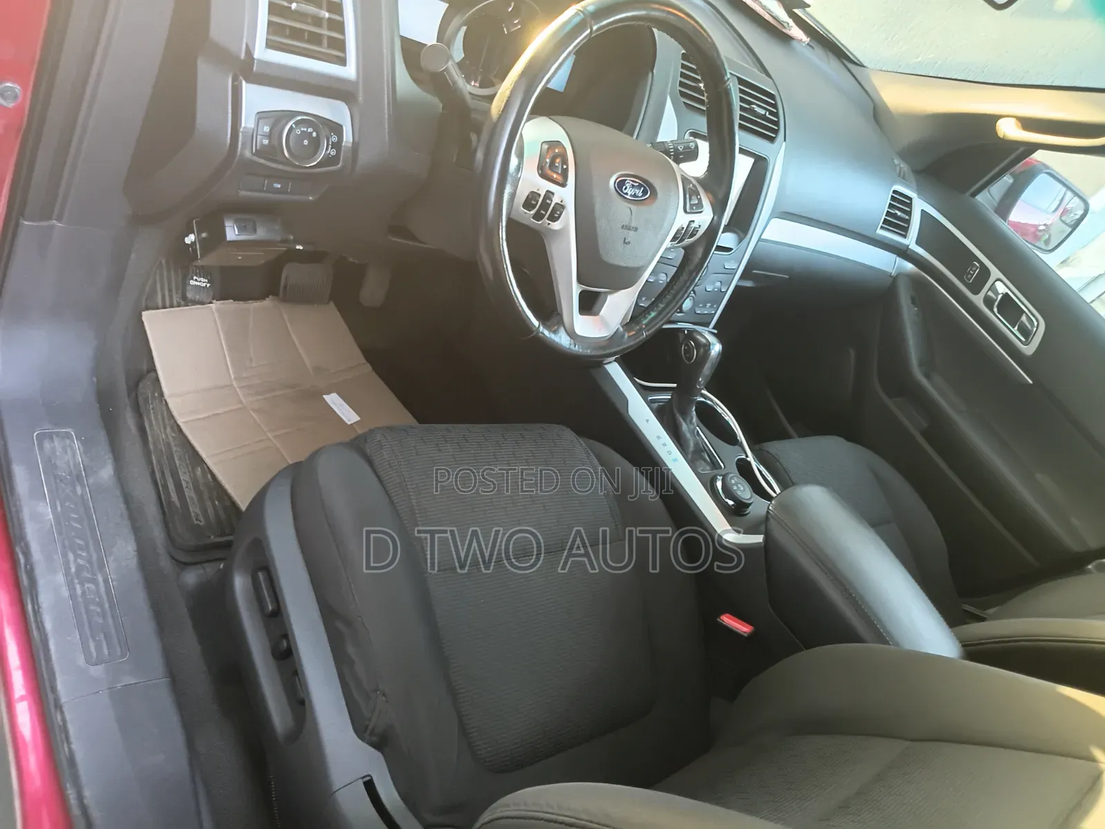 Ford Explorer XLT 4dr 4x4 (3.5L 6cyl 6A) 2012 Red