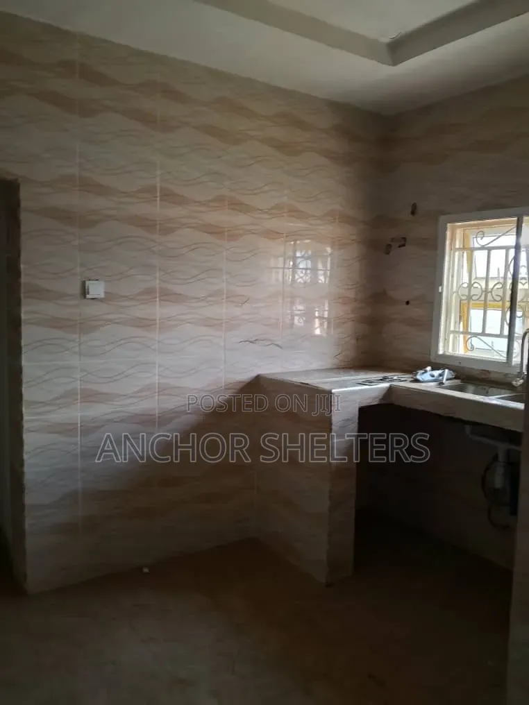 2bdrm Block of Flats in Behind Dunamis, FHA for rent