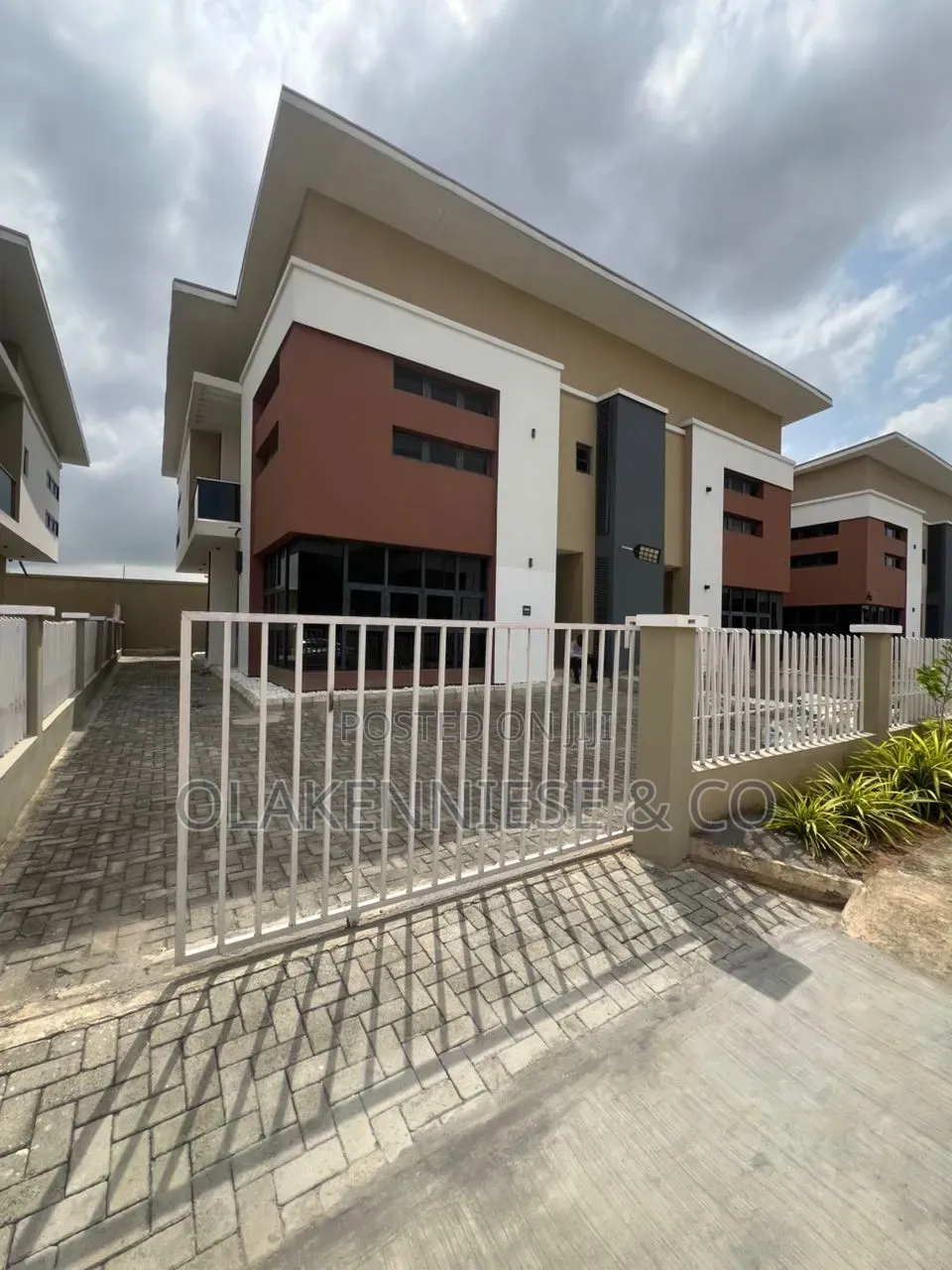 4bdrm Duplex in Ogudu Gra Ph2, Kosofe / Kosofe for sale