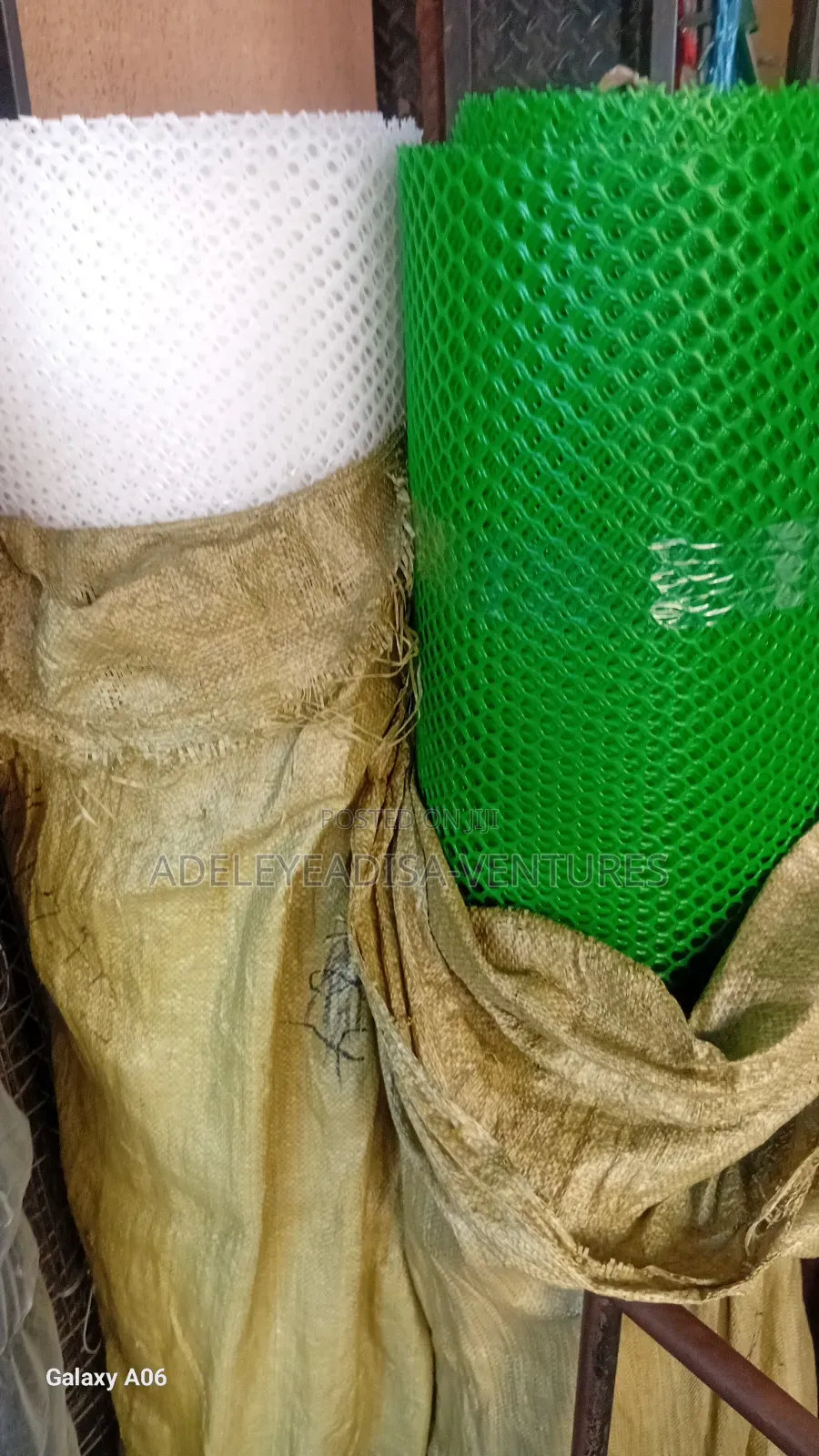 Plastic Wire Mesh 1.5meter by 30meter by 20kg