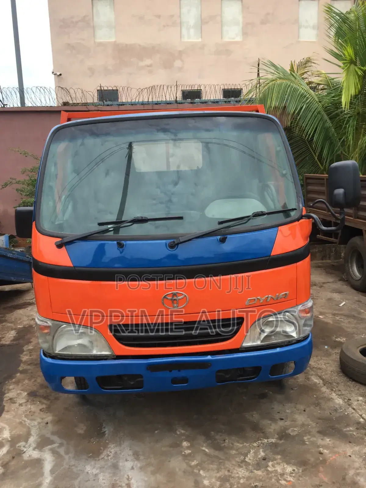 Toyota Dyna 200