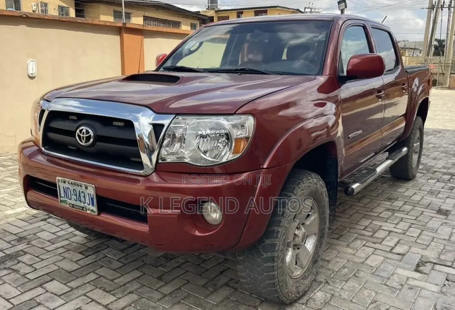 Toyota Tacoma 2008 Red