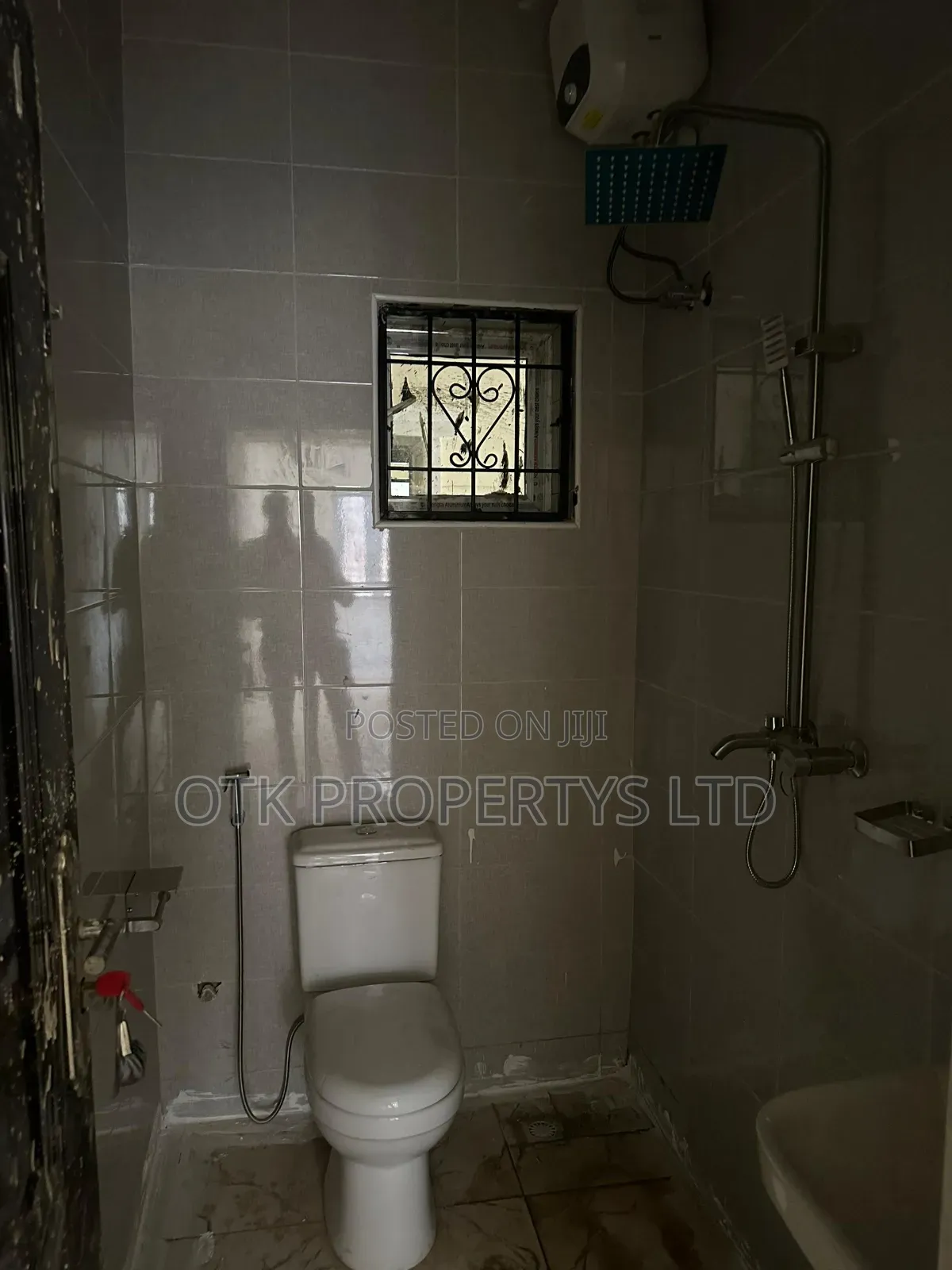 1bdrm Block of Flats in Nnpc Estate, Before for rent