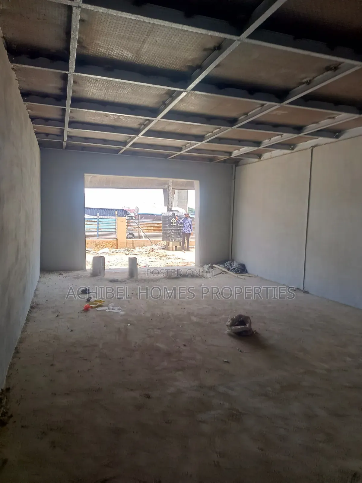 A 100 Square Meter Warehouse for Lease