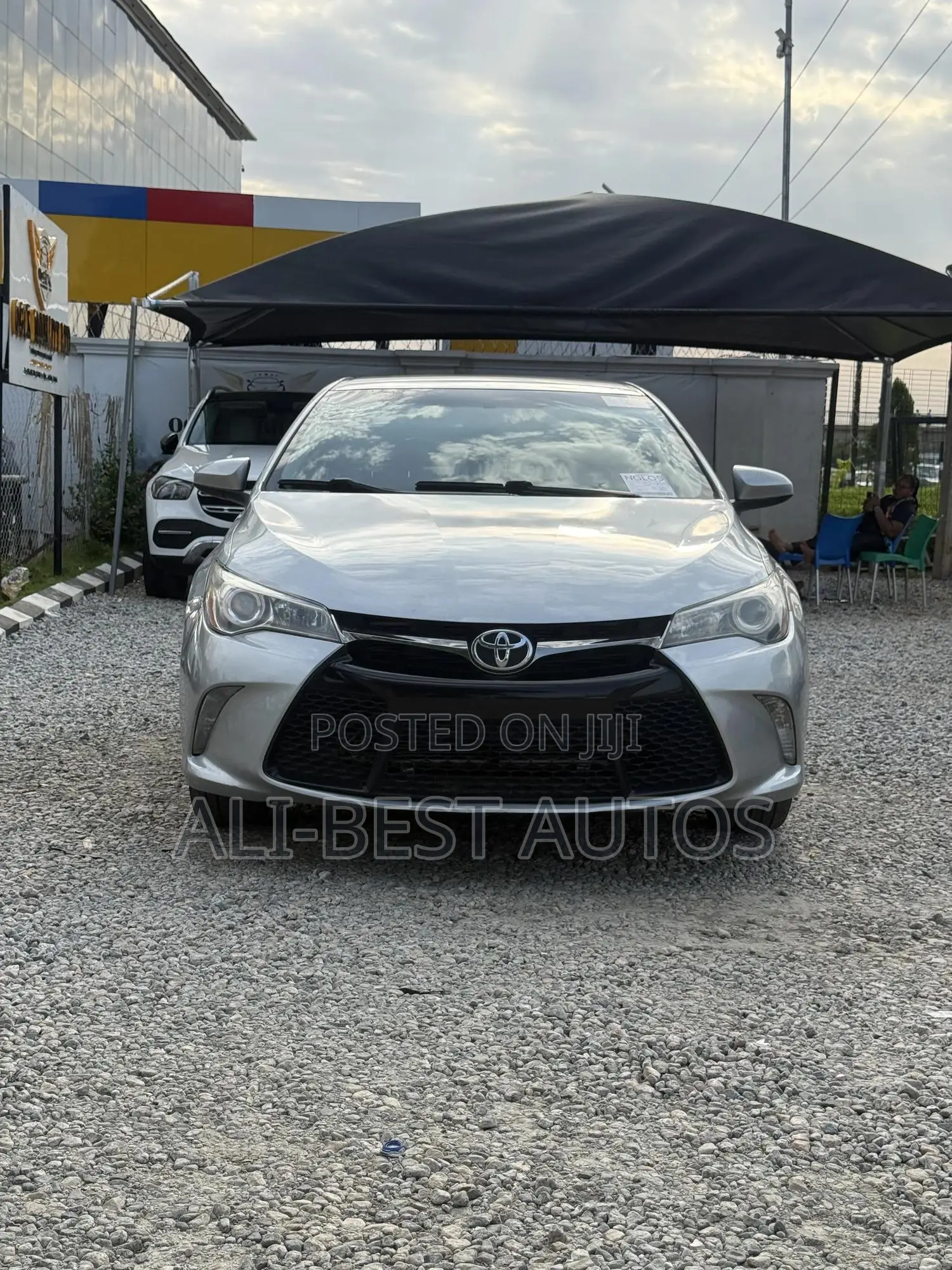 Toyota Camry SE 4dr Sedan (2.5L 4cyl 6A) 2016 Silver