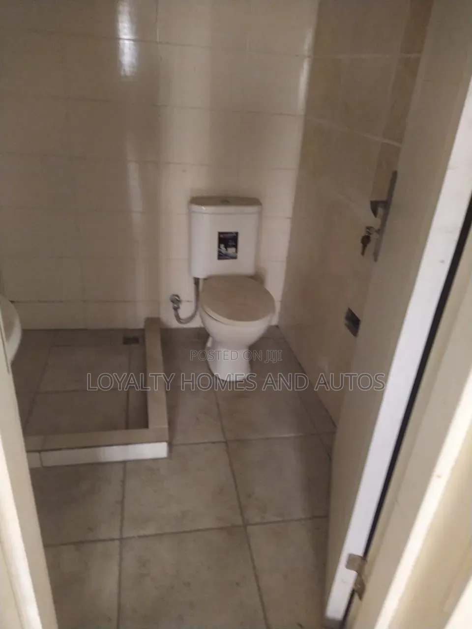 4bdrm Duplex in Mende for sale