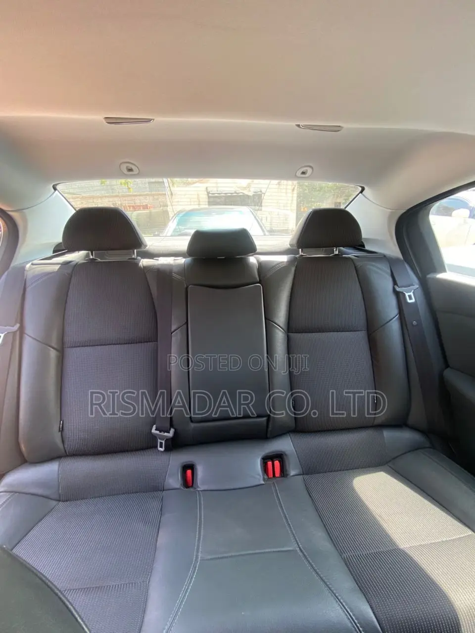 Toyota Camry XSE V6 (3.5L V6 8A) 2019 Gray