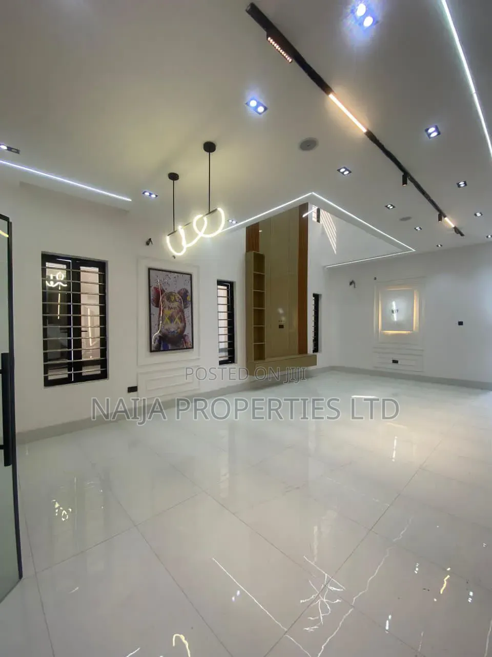 5bdrm Duplex in Oral Estate, Ikota for sale