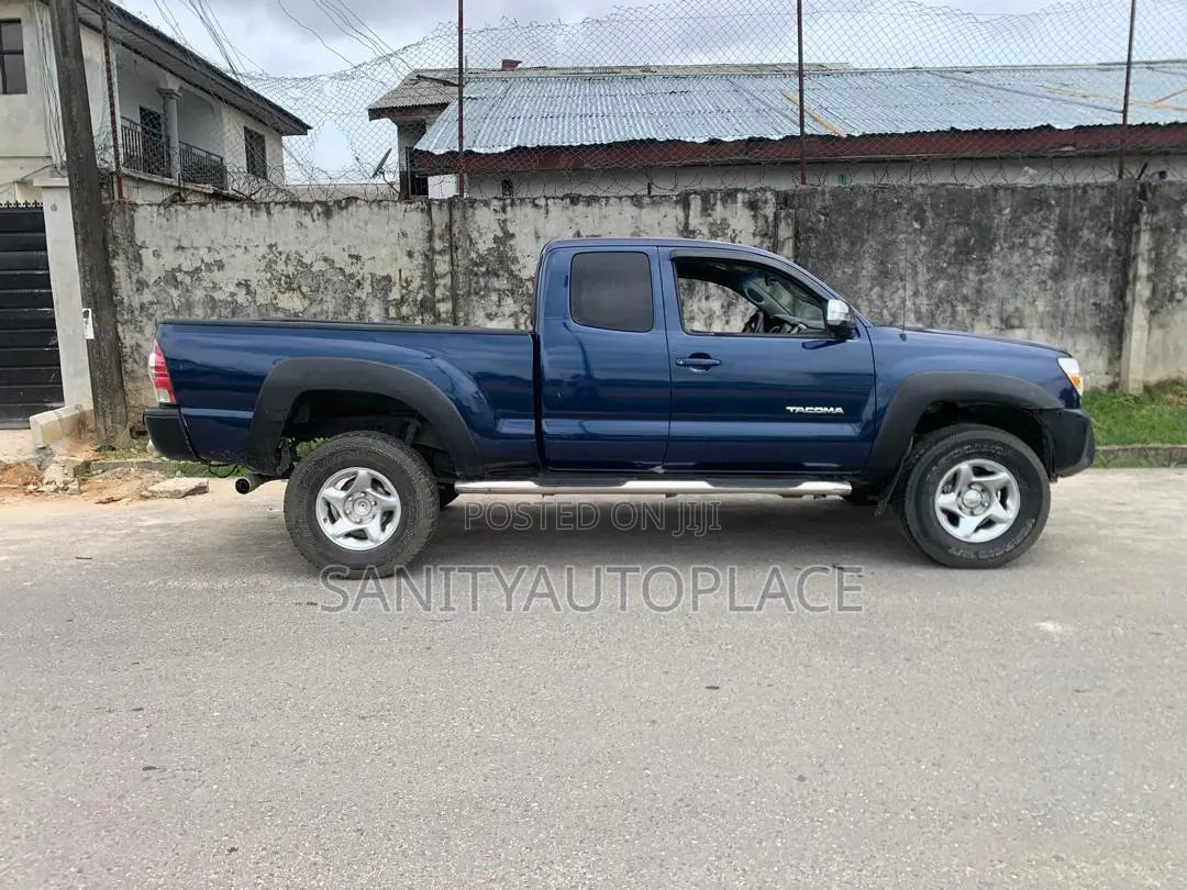 Toyota Tacoma X-Runner 2008 Blue