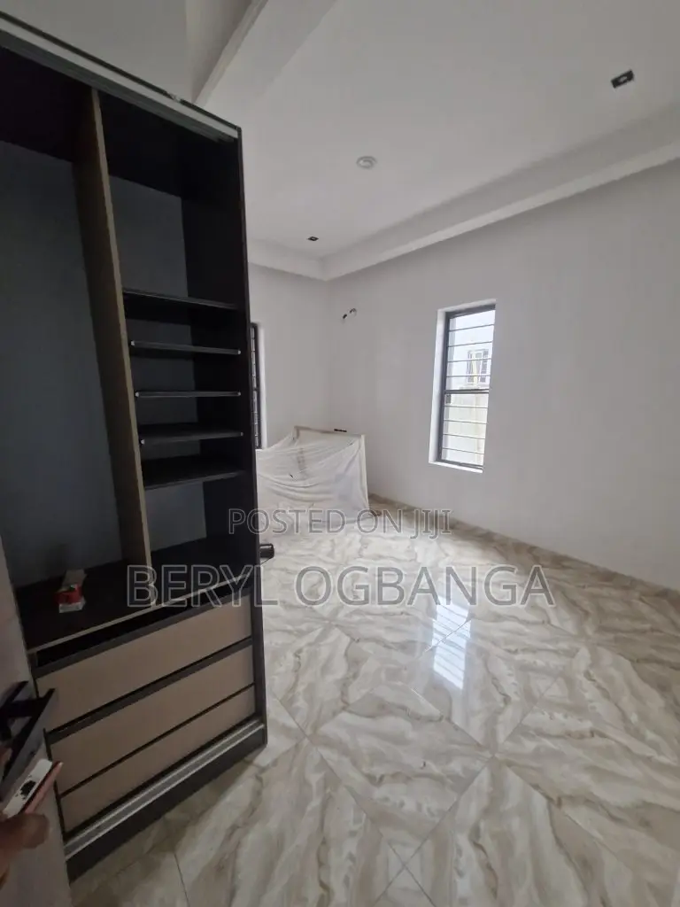 4bdrm Duplex in Ado / Ajah for sale