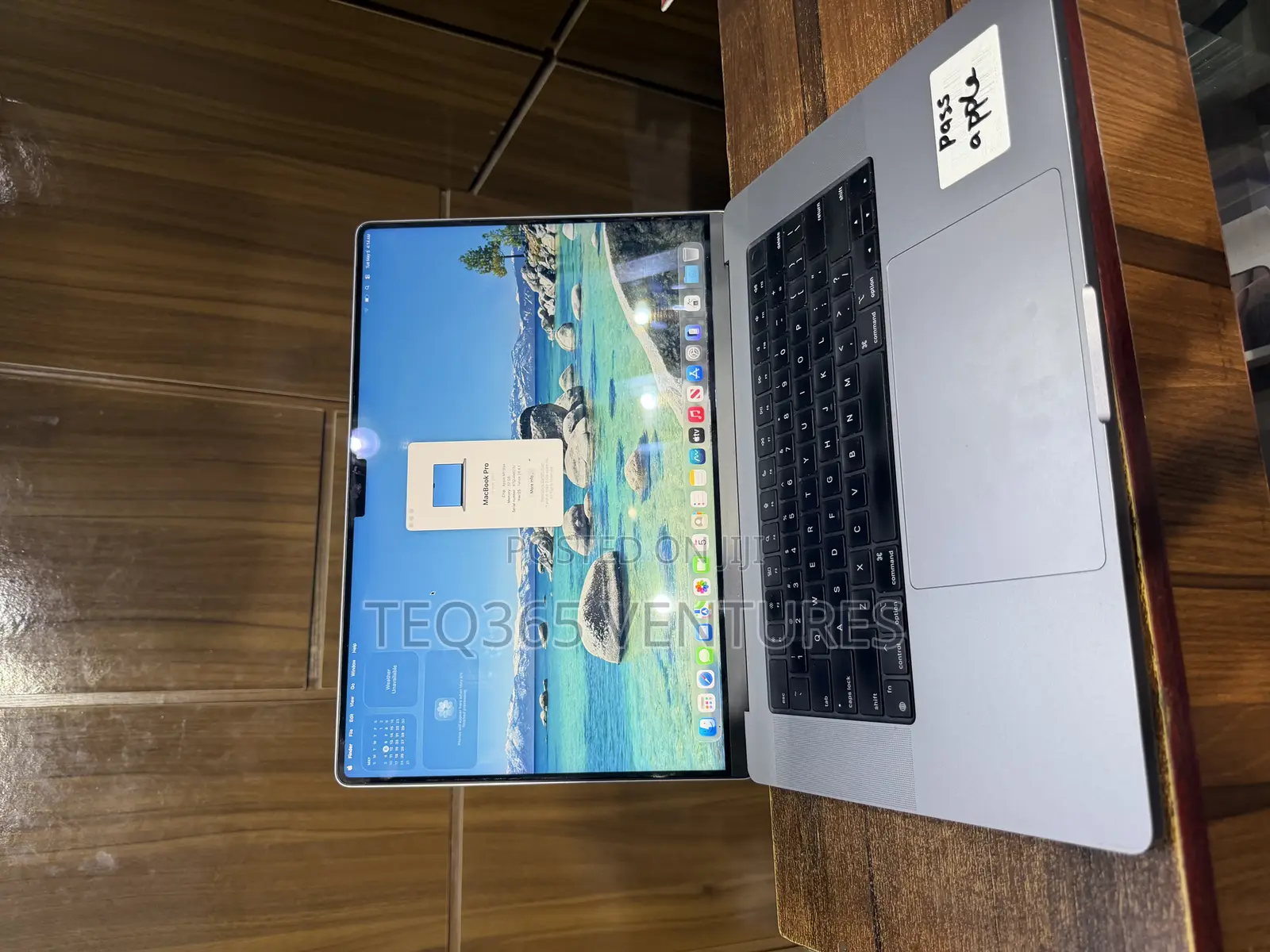 Laptop Apple MacBook Pro 2021 M1 32GB Apple M1 Max SSD 1T