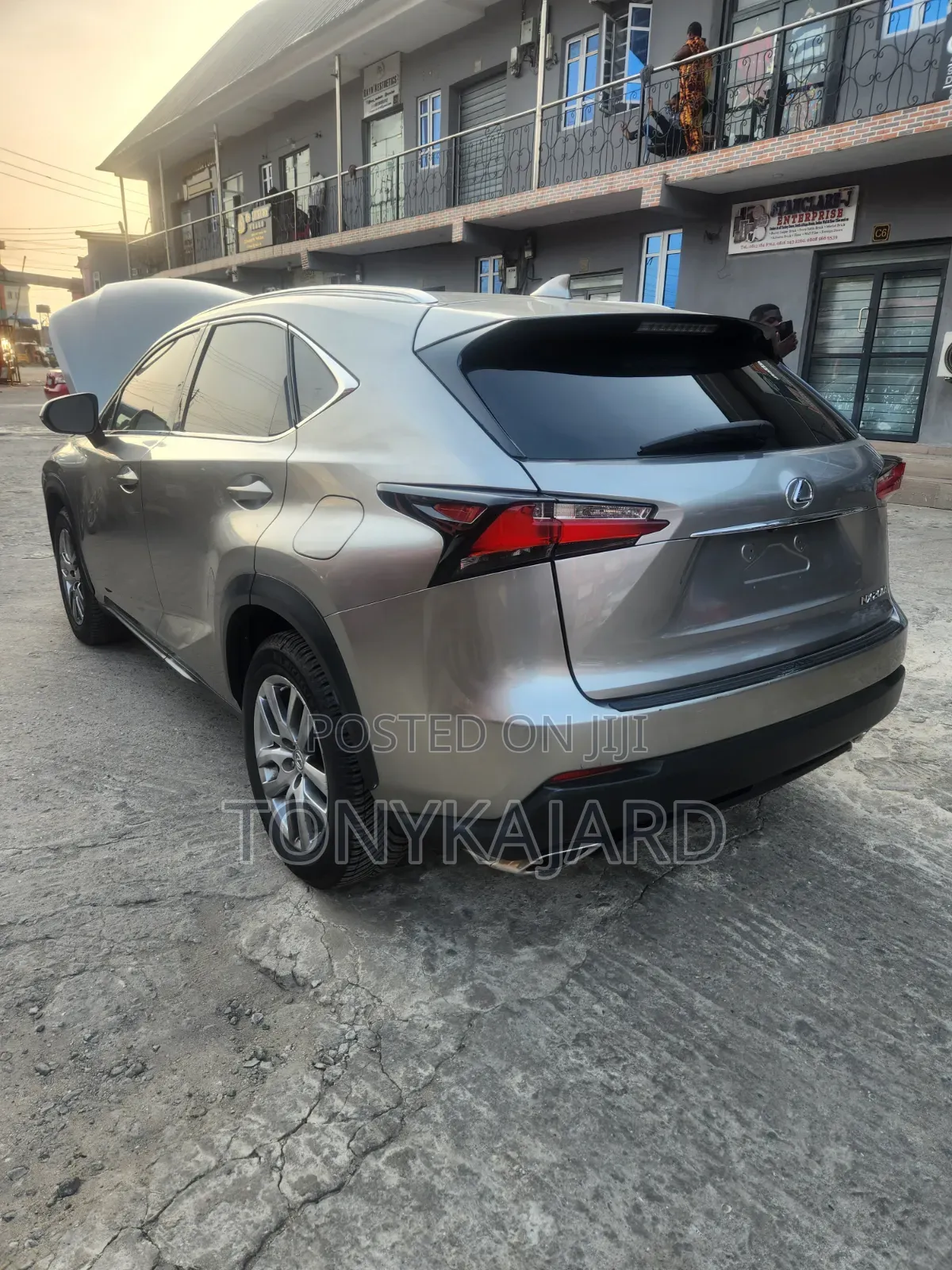 Lexus NX 200 FWD 2016 Gray