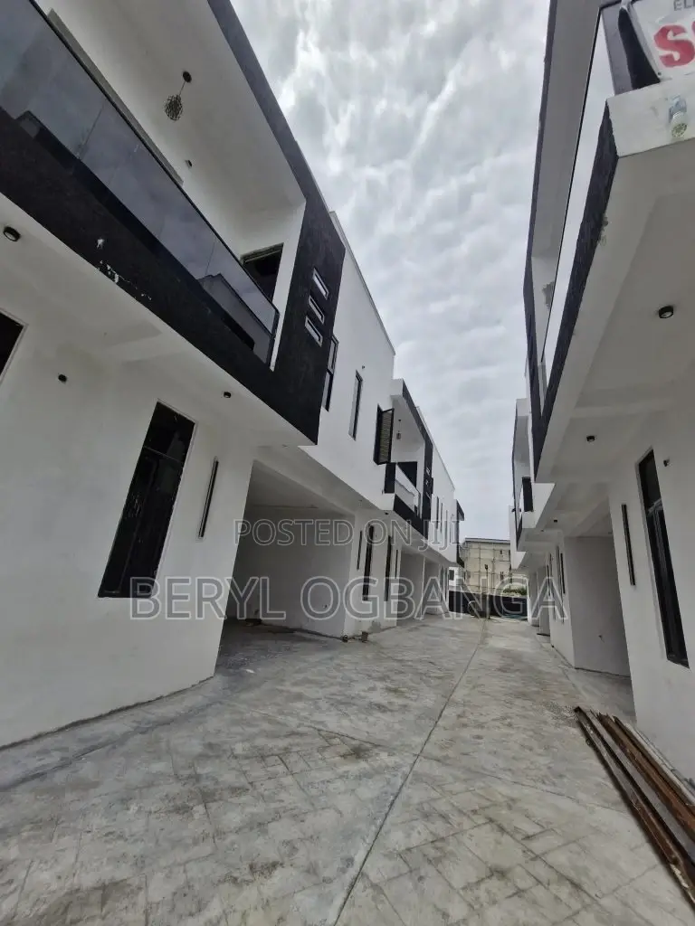 4bdrm Duplex in Ado / Ajah for sale