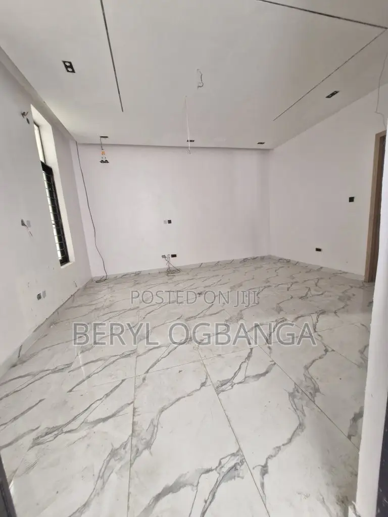 4bdrm Duplex in Ado / Ajah for sale