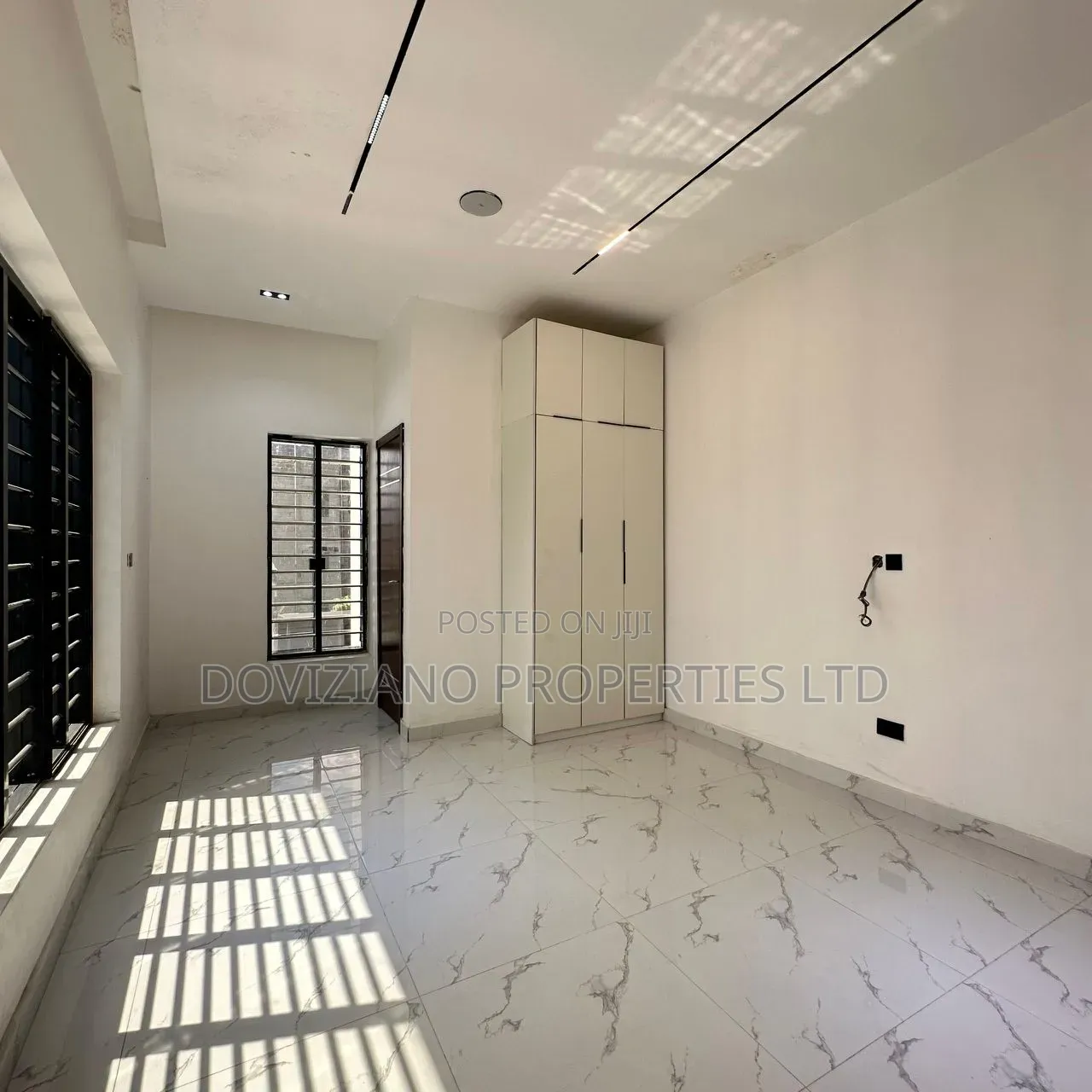 4bdrm Duplex in Osapa london for sale