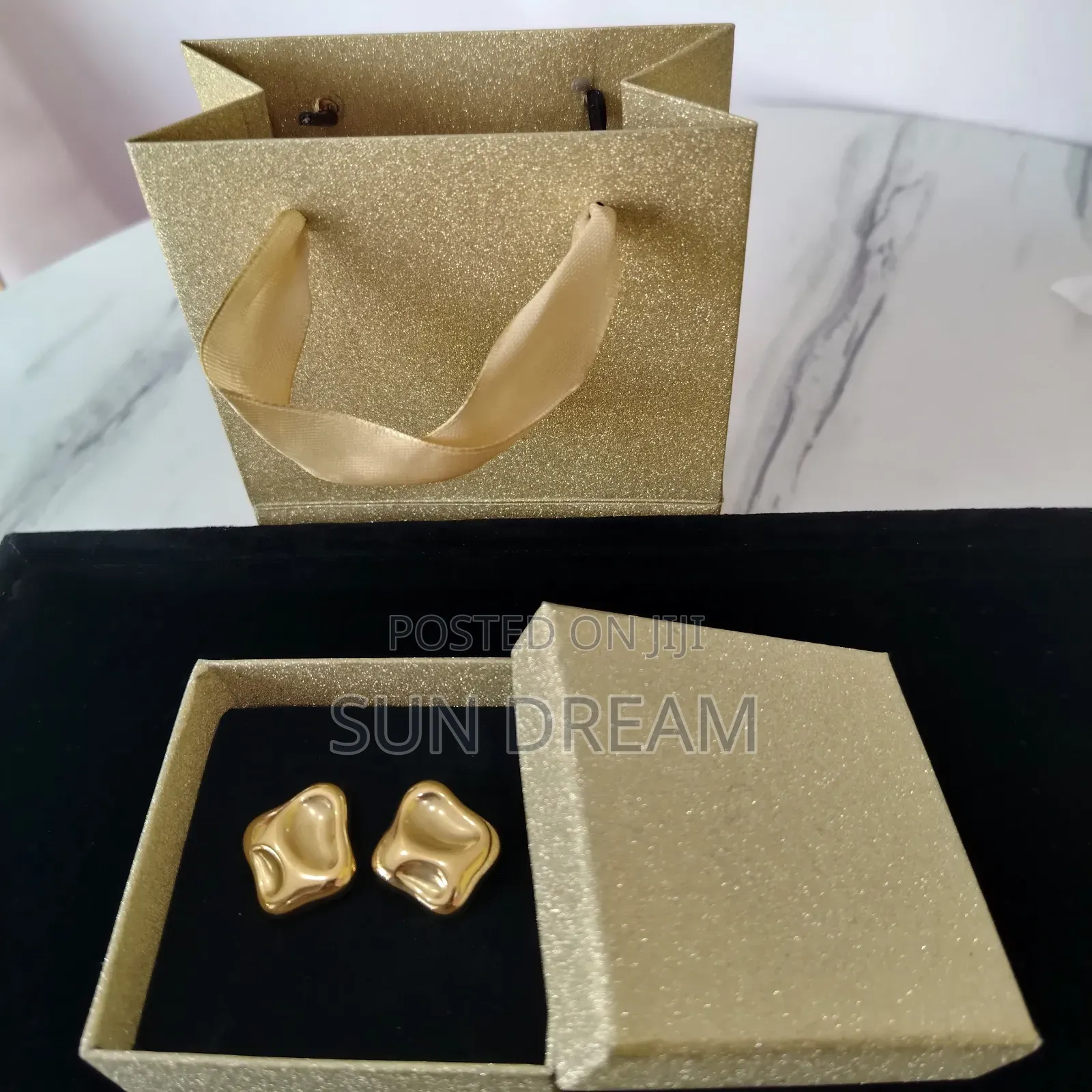 Lady Earrings