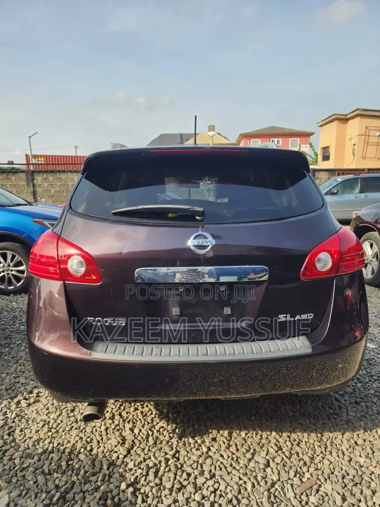 Nissan Rogue SV 2011 Burgundy