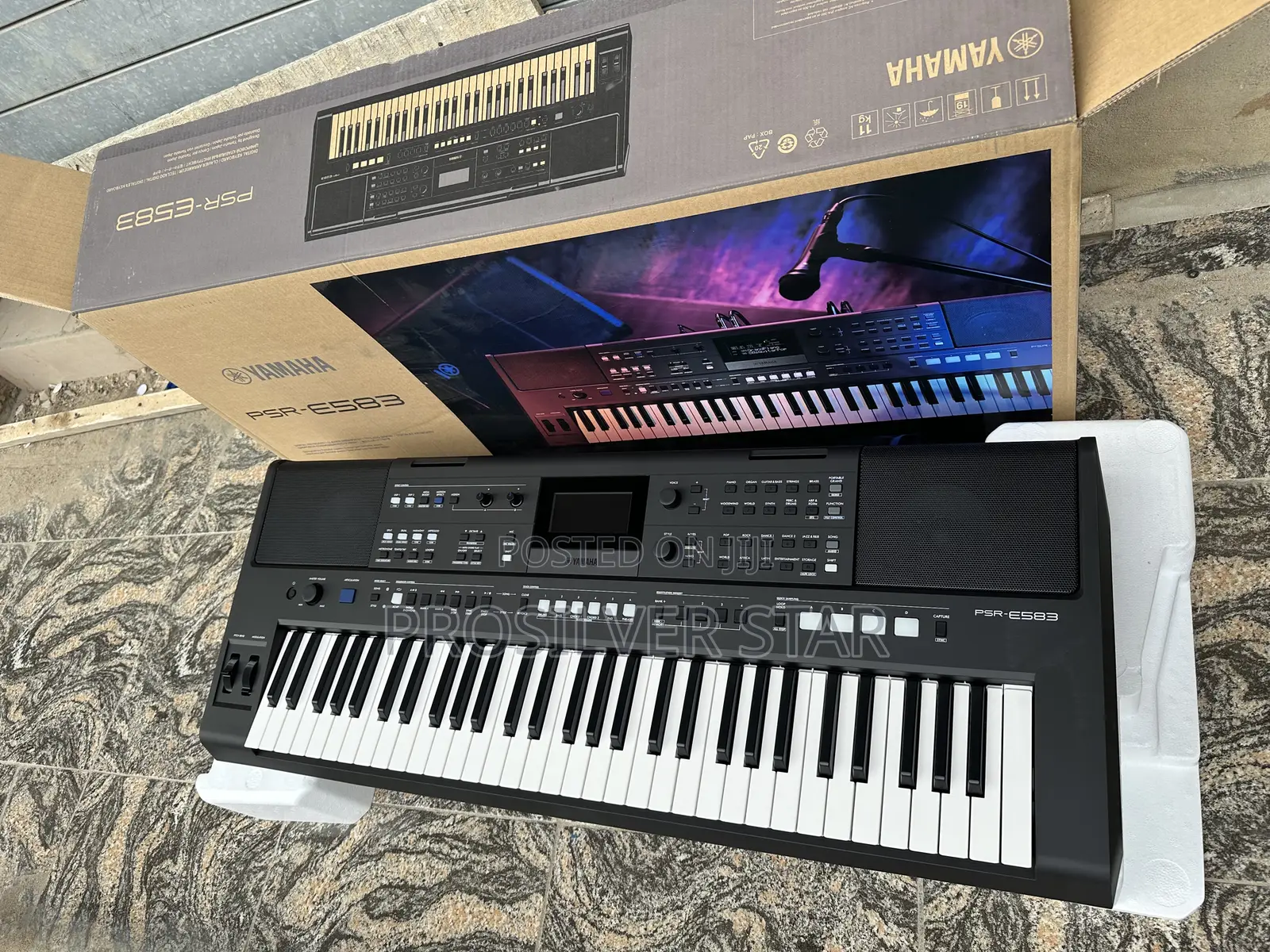 PSR E-583 Yamaha Keyboard